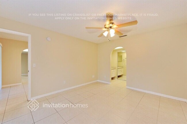 Foto del edificio - 5209 Windlaff Ave