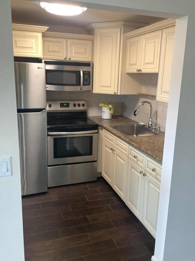 Foto del edificio - 119 Fanshaw C