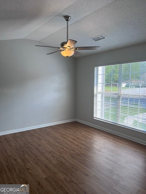 Building Photo - 2770 Parkway Cove