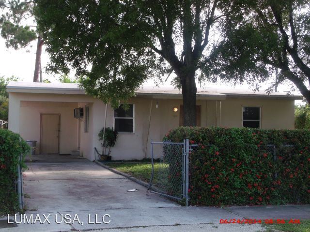 Foto principal - 2 br, 1 bath House - 1027 NW 11 CT FT LAUD