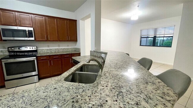 Foto del edificio - 10620 NW 88th St