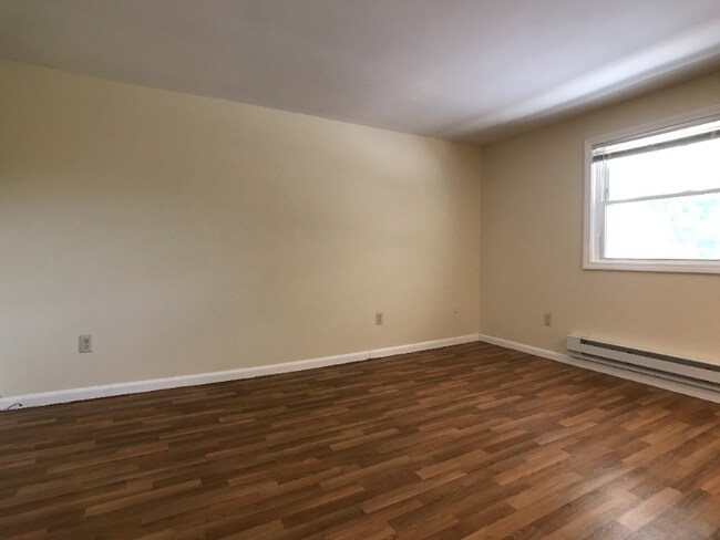 Building Photo - 1261 NY-7