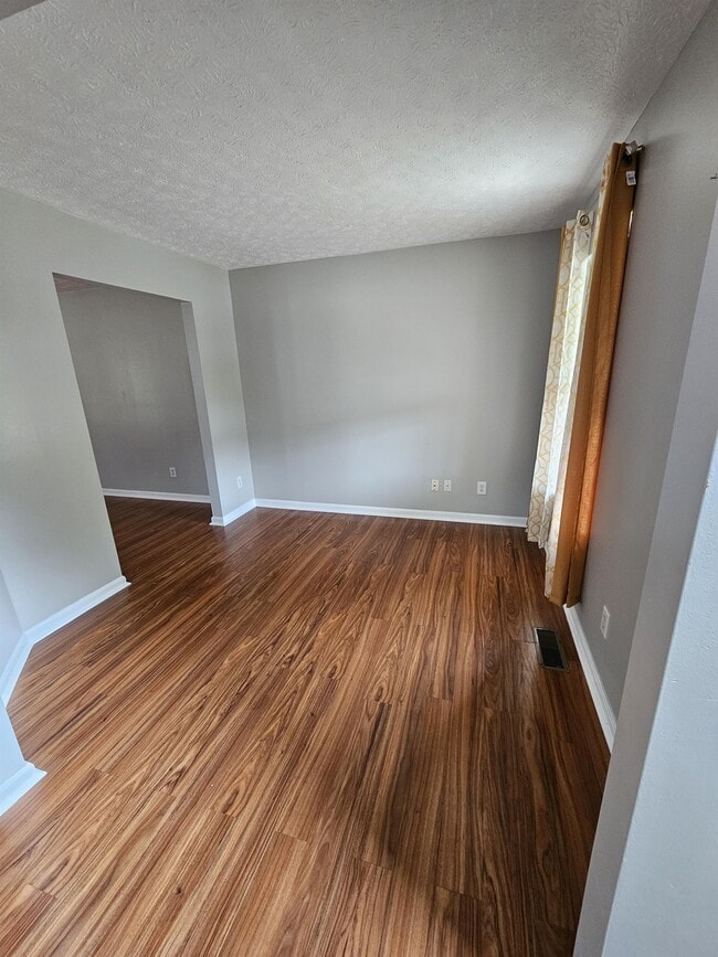 Foto del edificio - 20 Andover Dr