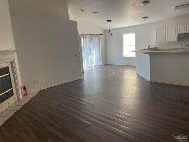 Building Photo - 11068 Chippewa Way