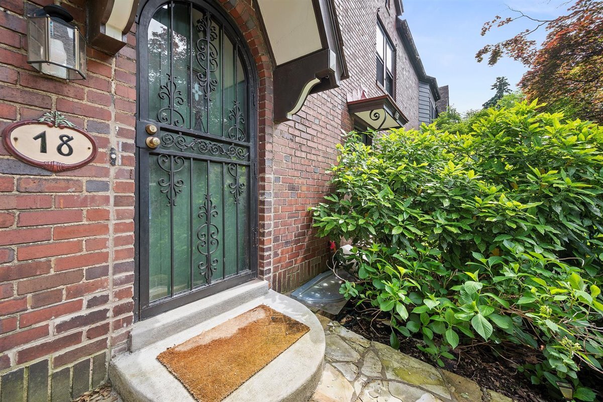Foto principal - 561 S Negley Ave