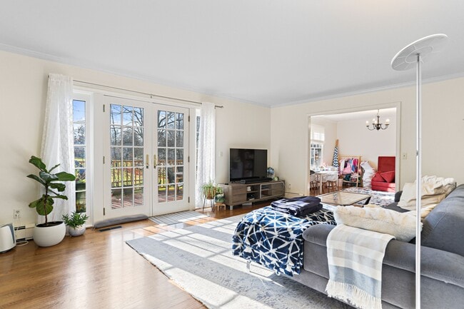 Building Photo - 38A Orchard St