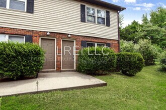 Building Photo - 621 Westport Rd