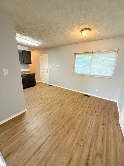 Building Photo - 9022 Neptune Dr