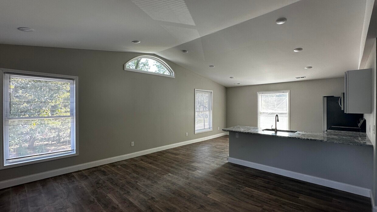 Foto principal - 801 Hardin St