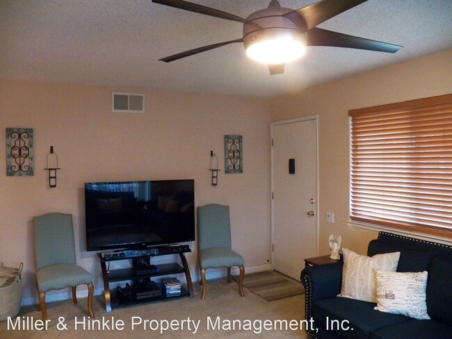 Building Photo - 2 br, 1 bath House - 2268 Warfield Way Unit A