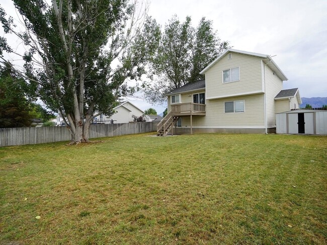Building Photo - 3947 S 2600 W