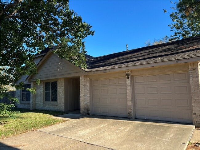 Foto del edificio - 3506 Corinne Ct