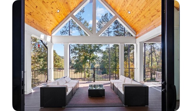 Foto del edificio - 1000 Whatley's Mill Ln