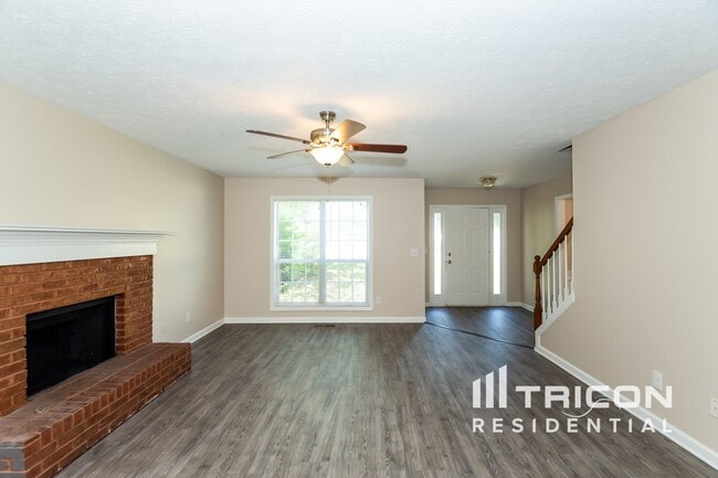 Building Photo - 741 Simon Park Cir