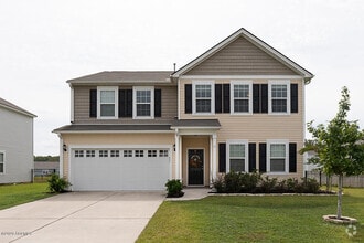 Building Photo - 81 Saluda Way