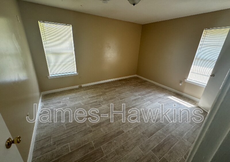 Foto del edificio - 940 Pebblebrook Dr