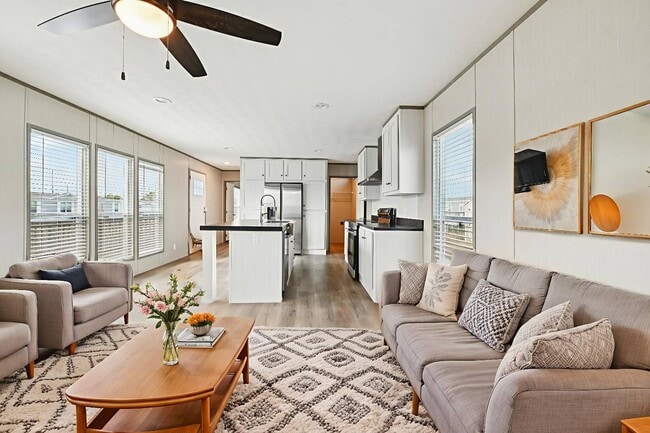 Foto del edificio - 1612 Sidewinder Dr