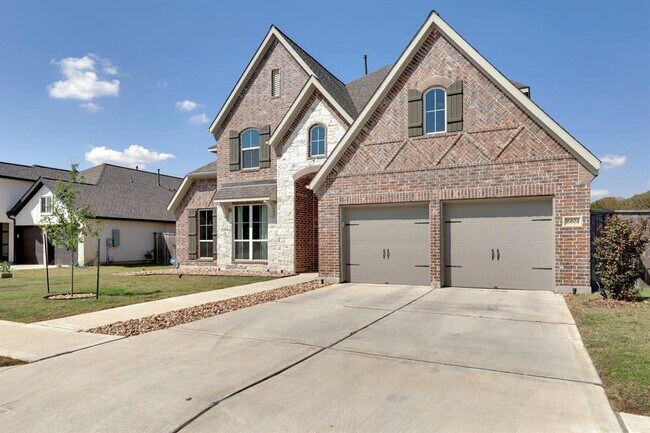Building Photo - 16604 Christina Garza Dr