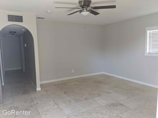 Building Photo - 4 br, 1.5 bath House - 6201 W Maryland Ave