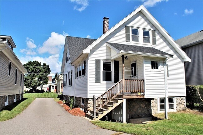Building Photo - 6 Westbrook St