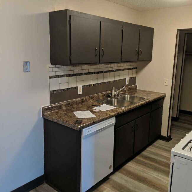 Foto del edificio - 7206 Camden Ave N