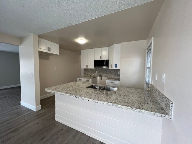 Building Photo - Bishop939