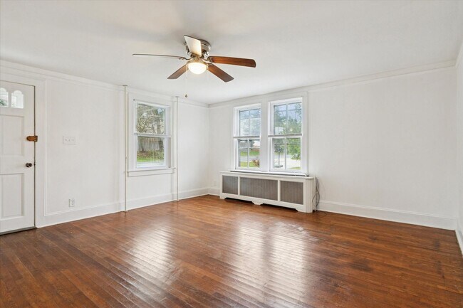 Foto del edificio - Updated single-family home in the heart of Kennett Borough—bright, spacious, and walkable to ever...