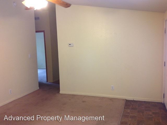 Building Photo - 3 br, 2 bath House - 410 S. Manhattan Ave.