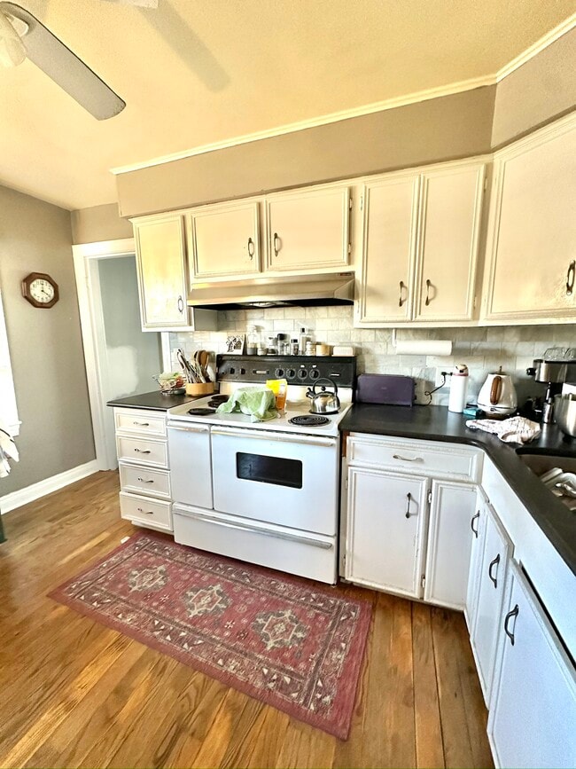 Foto del edificio - 510 Auburndale Ave