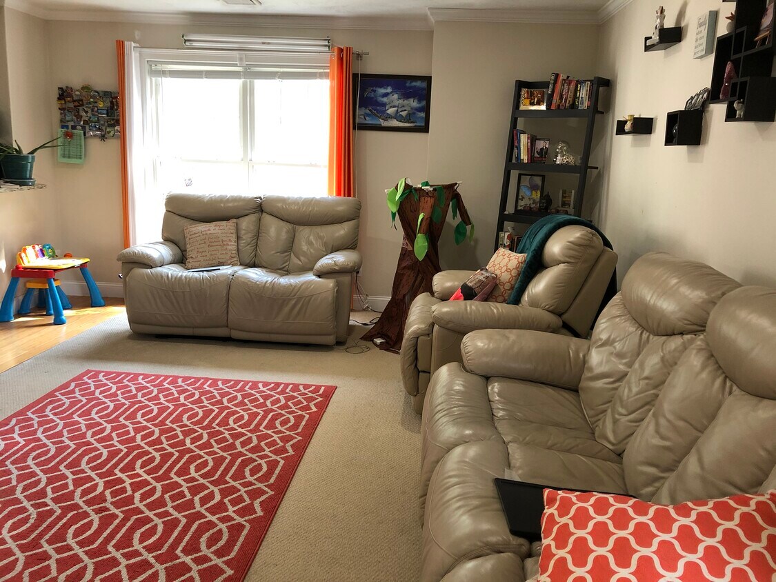 325 Bacon St, Natick, MA 01760 Townhome Rentals in Natick MA