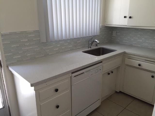 Building Photo - 650 Levering Ave