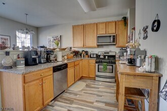 Building Photo - 119 Conover Terrace