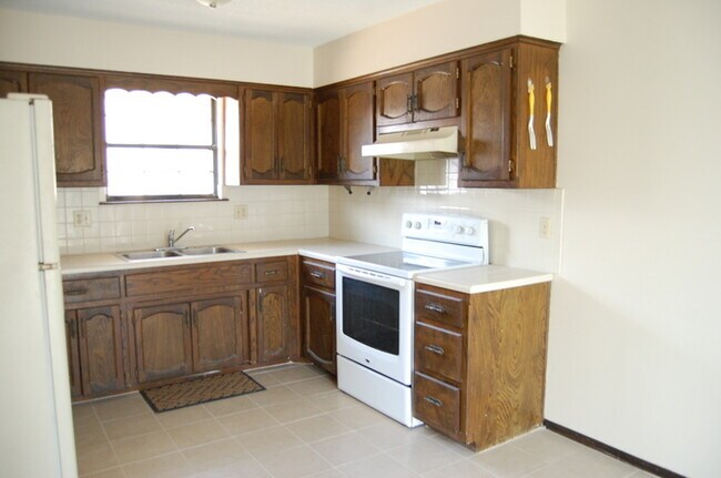 Building Photo - 7300 NW 78th St