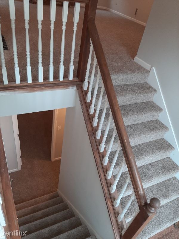 Building Photo - 4 br, 3 bath House - Chapel hill near publix