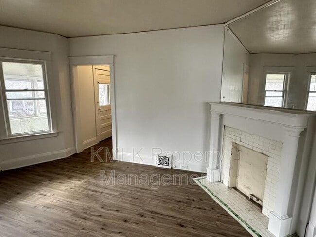 Building Photo - 13719 Rugby Rd
