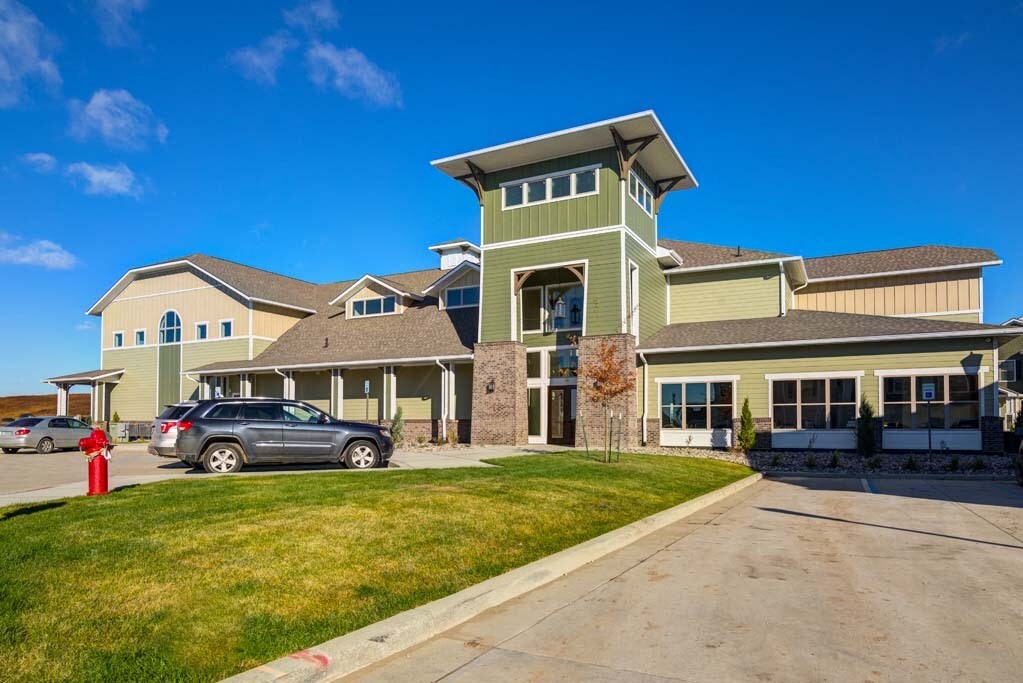 The Retreat Apartment Homes Apartments in Williston, ND