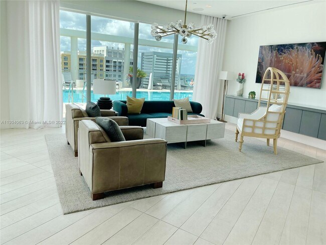 Foto del edificio - 305 S Andrews Ave