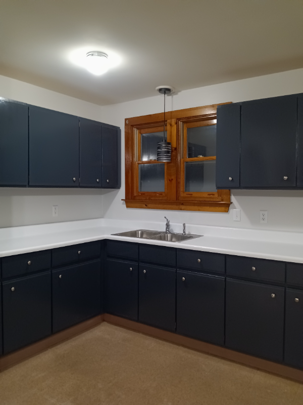 Primary Photo - 74 N Chestnut St