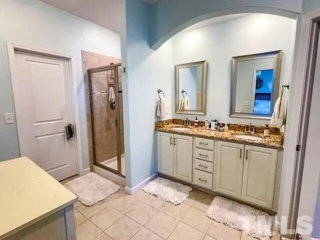 Building Photo - 5417 Cambridgeshire Loop