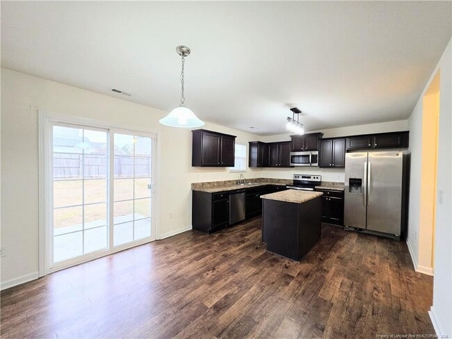 Foto del edificio - 331 Botanical Ct