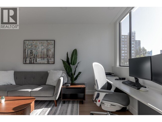 Photo du bâtiment - 1270 Robson St