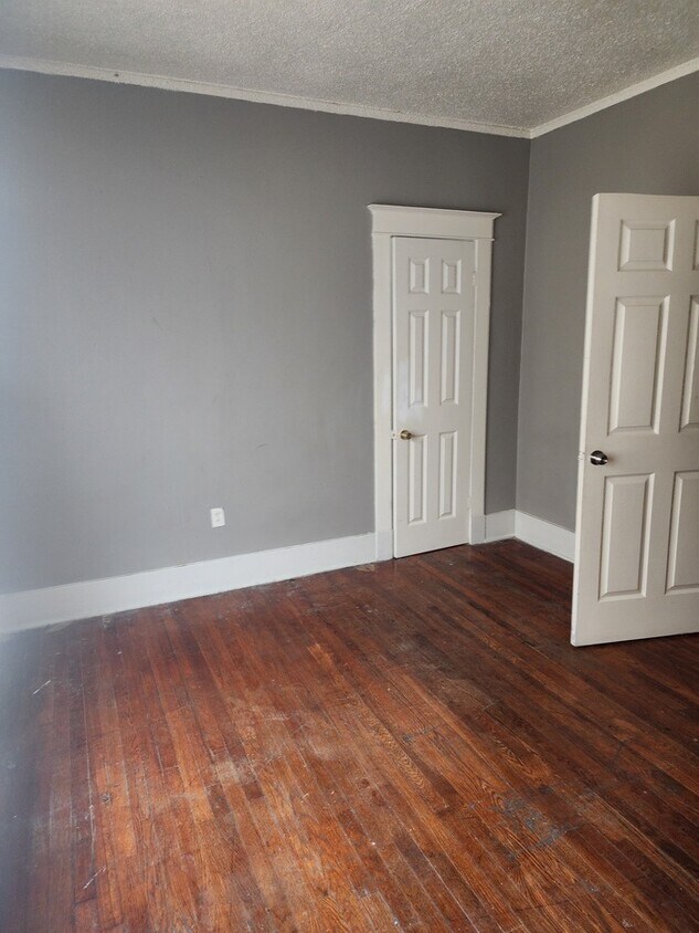 Foto del edificio - 1066 Greenlaw Ave