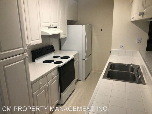 Building Photo - 2 br, 1 bath House - 245 Gomes Ct