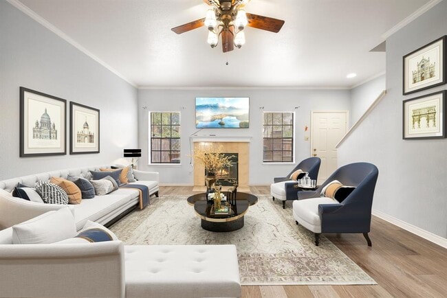 Building Photo - 9850 Pagewood Ln