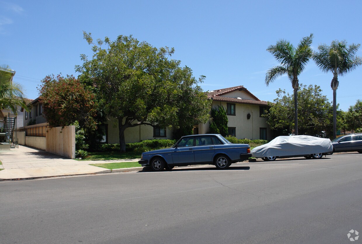 Building Photo - 549 F Ave