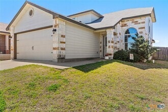 Building Photo - 6024 Stonehaven Dr