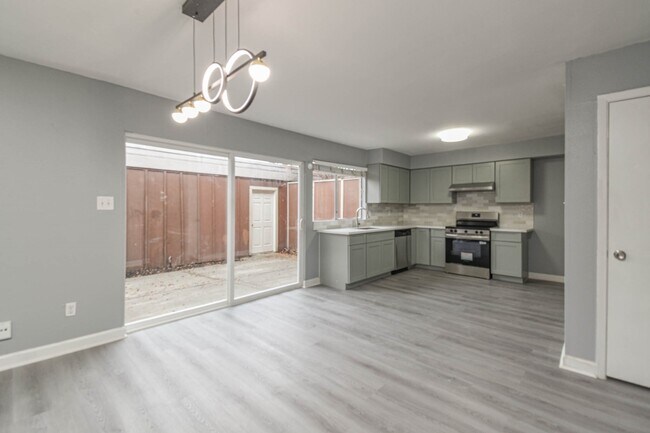 Building Photo - 12543 Wellington Park Dr
