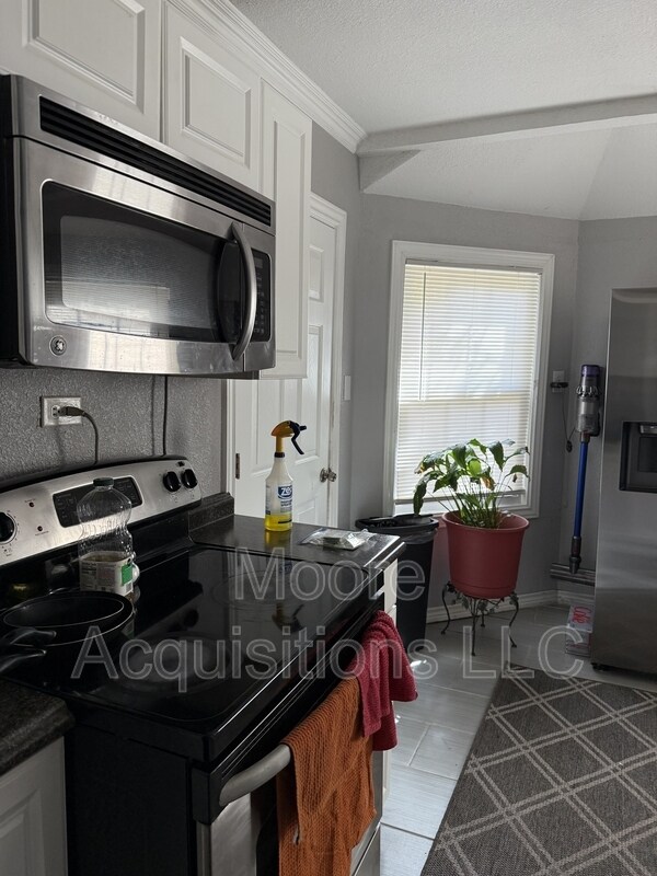 Foto del edificio - 1602 N Lockhart St