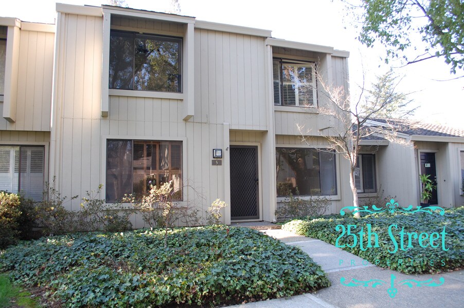 Foto principal - 5 Colby Ct