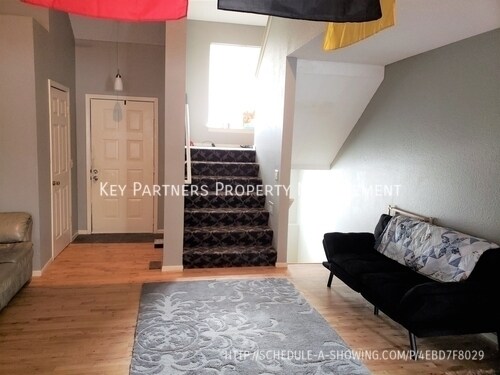 Foto del edificio - 8951 Hauser - SPACIOUS duplex!
